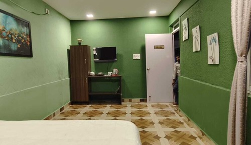 Luxury Double Room, Pets Allowed, Pool View