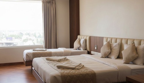 Family Triple Room, City View