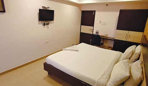 Deluxe Double Room, City View