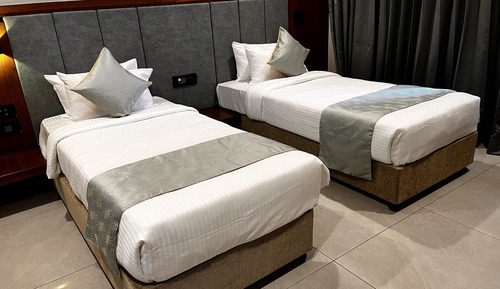 Premium Twin Room, City View