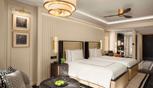 Room, 2 Twin Beds, City View