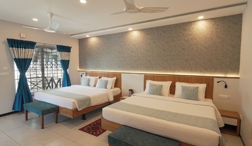 Cottage - Living Room - 2 King Bed - Pool view - Sitout