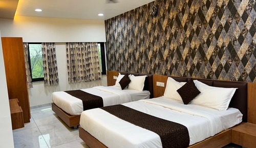 Luxury Room, City View