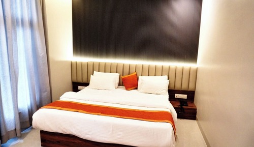 Deluxe Twin Room, City View