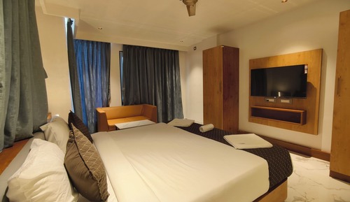 Standard Double Room, City View