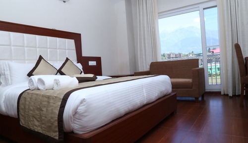 Premium Double Room, Balcony, Mountain View