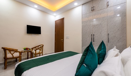 Premium Room with Kitchenette+Balcony