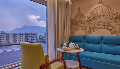 Club Double Room, City View