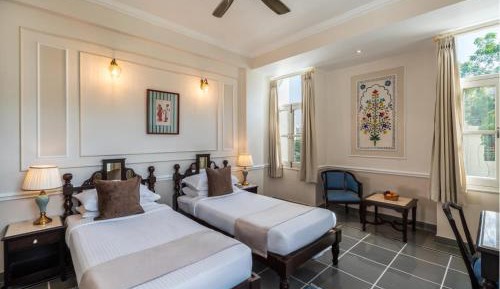 Deluxe Suite
