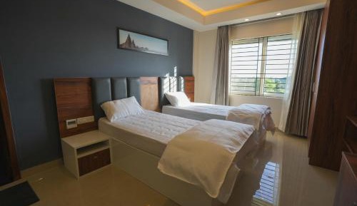 Deluxe Twin Room