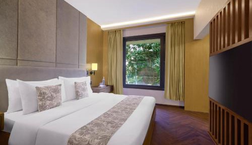 Winter Green Twin Room with City View