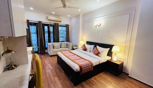 Suite with Balcony