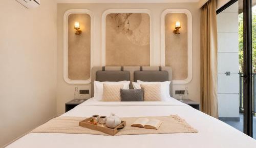 One-Bedroom Deluxe Apartment