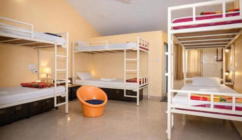 6-Bed Mixed Dormitory Room