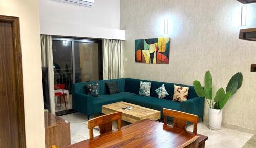 Two-Bedroom Deluxe Apartment with Balcony