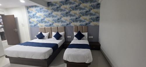 Basic Triple Room