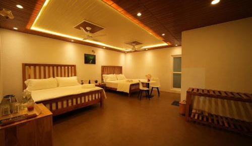 Suite with Mountain View