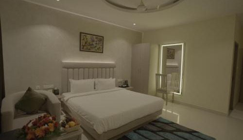Large Double Room
