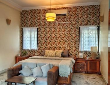 King Room with Balcony