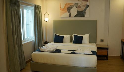  One-Bedroom Suite with Kitchenette