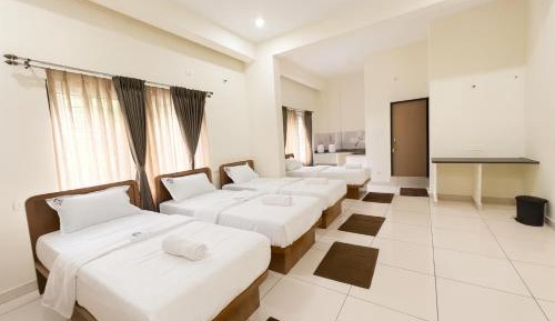 Classic Quadruple Room