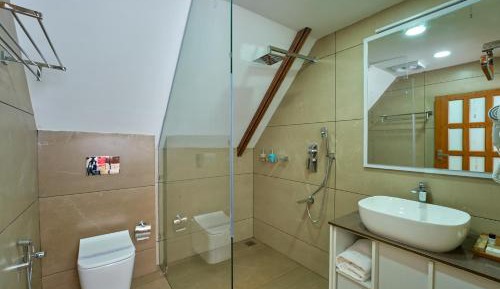 A Frame Luxury Suite Room with 5% off on Food & Beverage services & Complimentary Bonfire , Hi-Tea