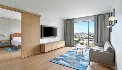Executive King Suite with City View