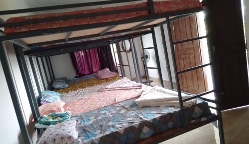 Mixed Dormitory Room