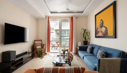 The Urban Nest A|First Floor|Balcony|Patio|Elevator