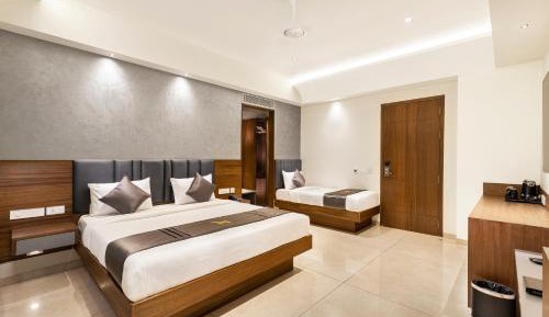Deluxe Triple Room