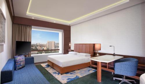 King Room with Pool View