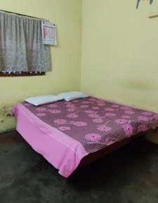 Standard Double Room with Shared Bathroom