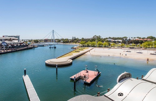 Mandurah Hotel | Dolphin Quay Apartments