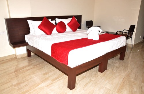 Kurnool Bed & Breakfast | Cosmopolitan Cultural Centre