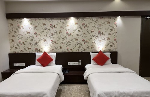 Chittoor Hotel | HSM Grand
