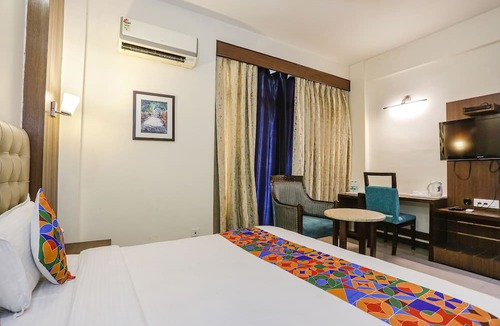 Nehru Place Hotel | Fabhotel Prime The Pamposh