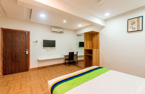 Kalyani Nagar Hotel | Treebo Spring Brooks, Kalyani Nagar