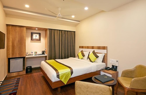 T Nagar Hotel | Taz Kamar Inn