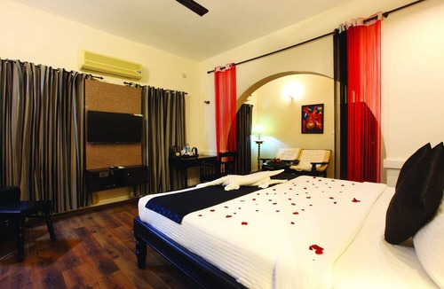 Cheruthuruthy Hotel | River Retreat Heritage Ayurvedic Resort