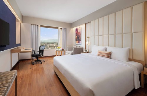 Vijayawada Hotel | Vivanta Vijayawada, MG Road