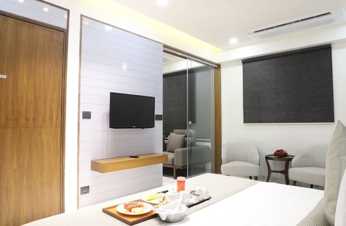 Thaltej Hotel | Tribecca Residency