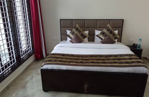 Greater Noida House | SRM House