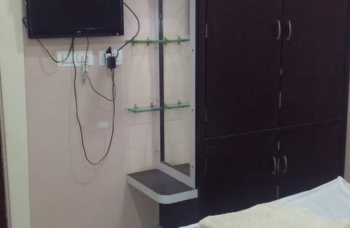 Kurnool Hotel | Iroomz Nagamayuri