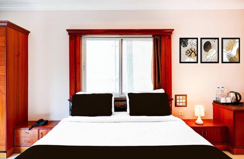 Anantapur House | Deluxe Naveed Residency