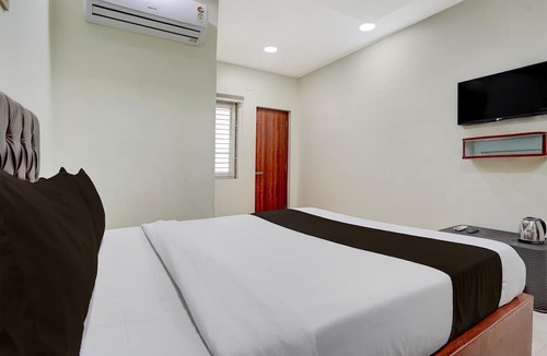 Nellore House | Deluxe The Paradise Guest Inn