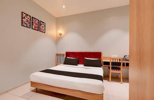 Satara House | Deluxe Matoshree Palace