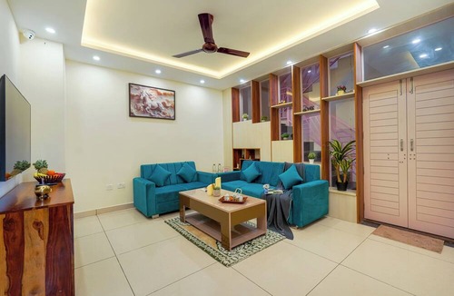 Kumarhatti Villa | Hillshades Retreat by Alaya Stays 6BHK