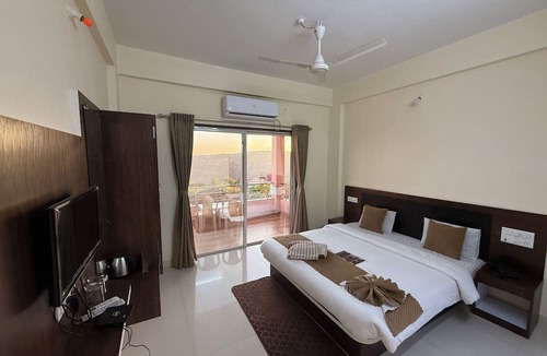 Medha Hotel | Hotel Mahabaleswer Mount View