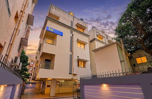 Nungambakkam Hotel | Fabhotel Neha
