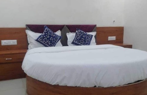 Shahibaug Hotel | HOTEL JASRAJ